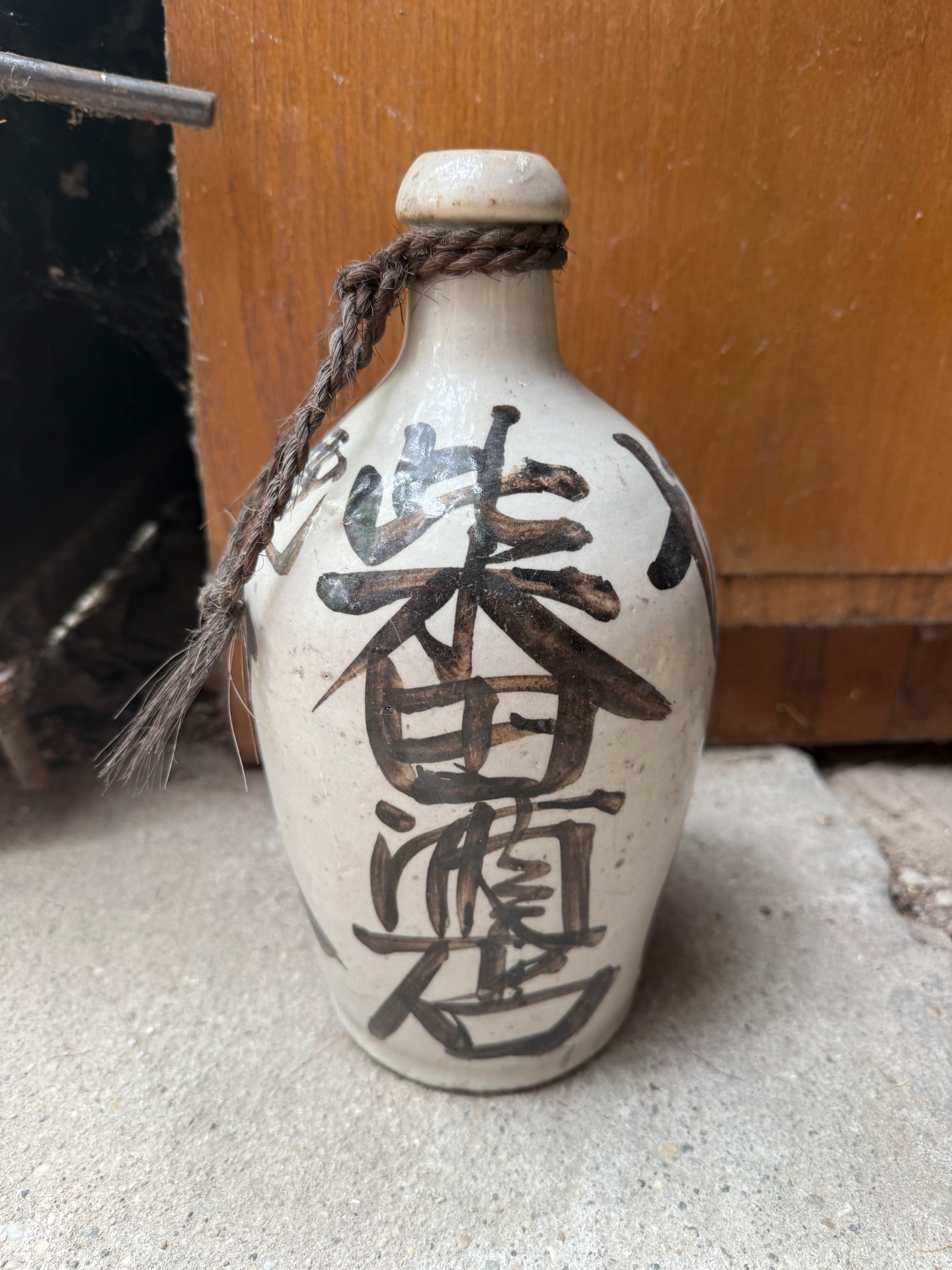 Antik japán sake üveg — kalligráfiás tokkuri